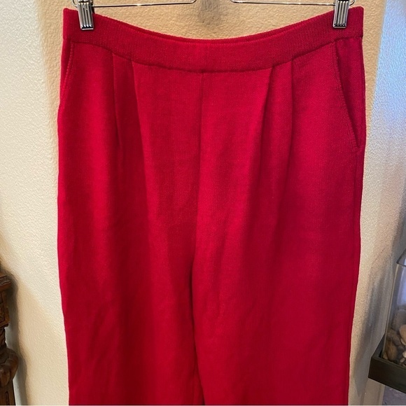 ST. JOHN Women Red 2-Piece Rhinestone Buttons Wool Jacket Pants Size 10/12 - Picture 6 of 12